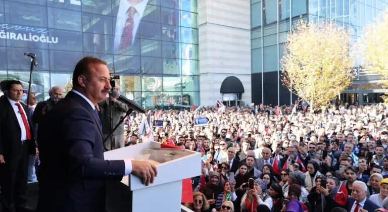 158. parti oldu... Anahtar Parti'den ilk mesajları verdi