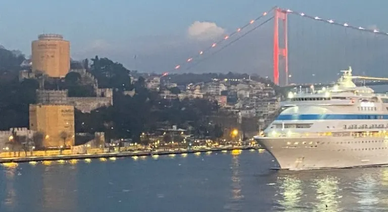 2024'te Kruvaziyer Turizminde Rekorlar: Camelot Maritime Başkanı İşaret Etti