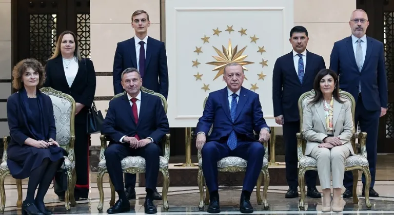 6 Büyükelçi'den Erdoğan'a güven mektubu