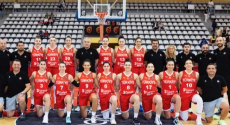 A Milli Kadın Basketbol Takımımız Vigo Turnuvası’nda İspanya'ya Karşı Mücadele Verdi