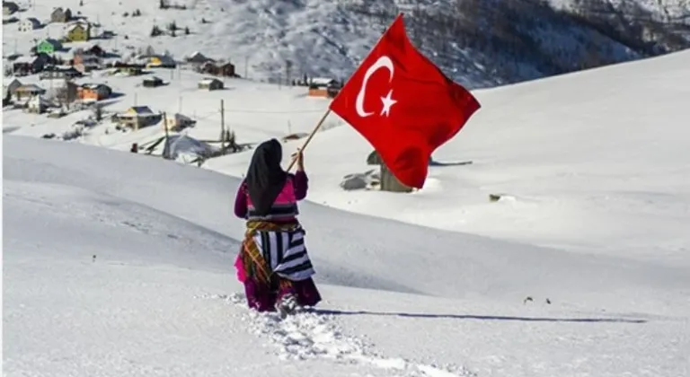 Adaletin Nefesi: 'Türk Bayrağı' Temalı Yarışma Kazananları Açıklandı