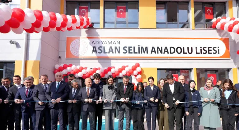 Adıyaman'da Son Teknoloji Laboratuvara Sahip Anadolu Lisesi Açıldı