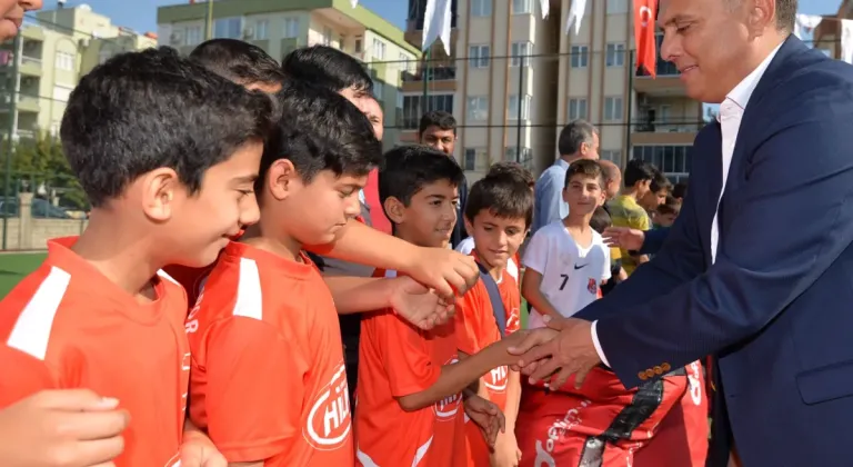 Antalya Muratpaşa Belediye Başkanı Ümit Uysal'dan Amatör Spor Kulüplerine Büyük Destek