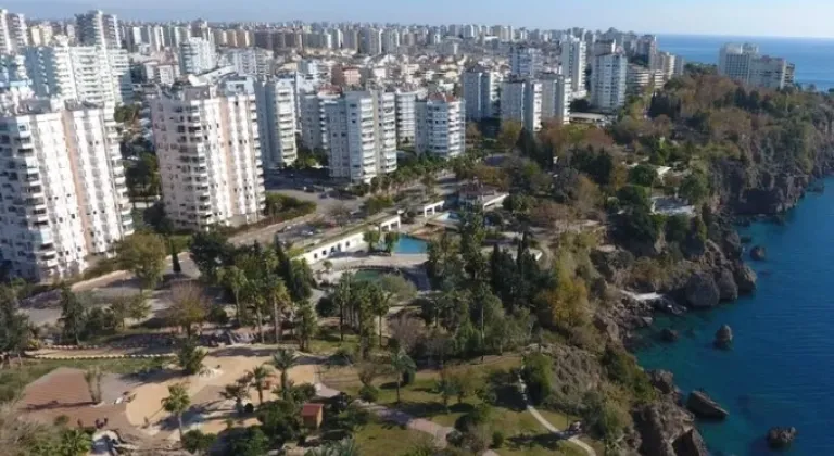 Antalya Muratpaşa'da İngilizce Pratik İçin Ücretsiz 'Language Lounge' Etkinlikleri!