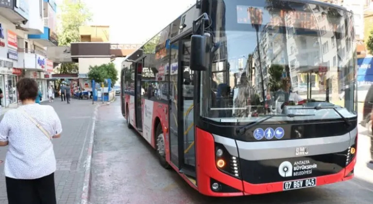 Antalya'da 15 Temmuz Demokrasi ve Milli Birlik Günü'nde Toplu Ulaşım Ücretsiz Olacak