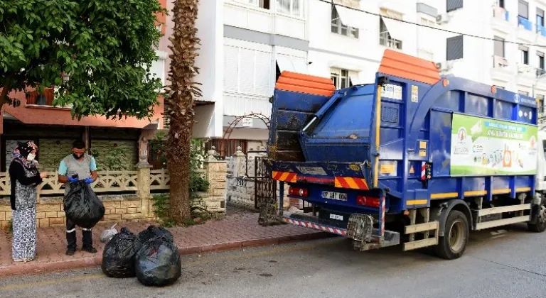 Antalya'da Geri Dönüşüm Projesiyle Binlerce Ağaç Kurtarıldı