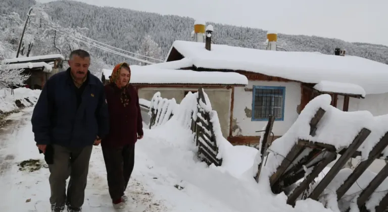 Artvin'de yollar bu kez kanser hastası için açıldı