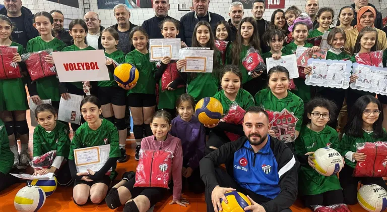 Artvinspor Kadın Voleybol Takımı Kutlama Töreni