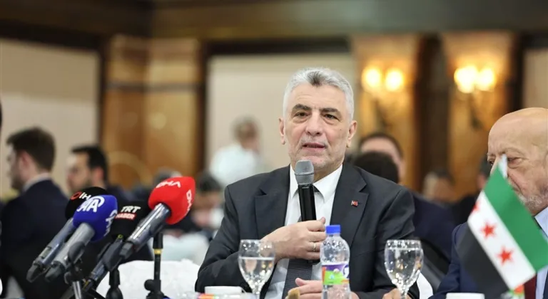 Bakan Bolat'tan Kritik Suriye Açıklaması: Ekonomide Etle Tırnak Gibi Olmalıyız!