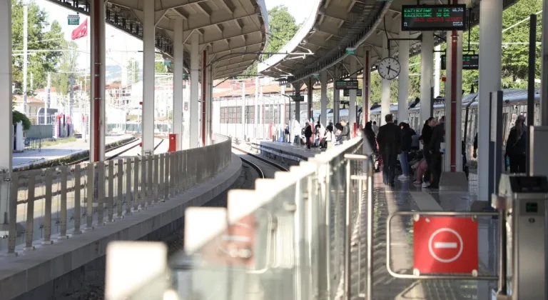 Bakanlık duyurdu... Kent içi raylı hatlar ücretsiz