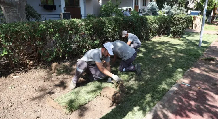 Bakırköy'de Okul ve Park Yenileme Çalışmaları Hız Kesmeden Devam Ediyor