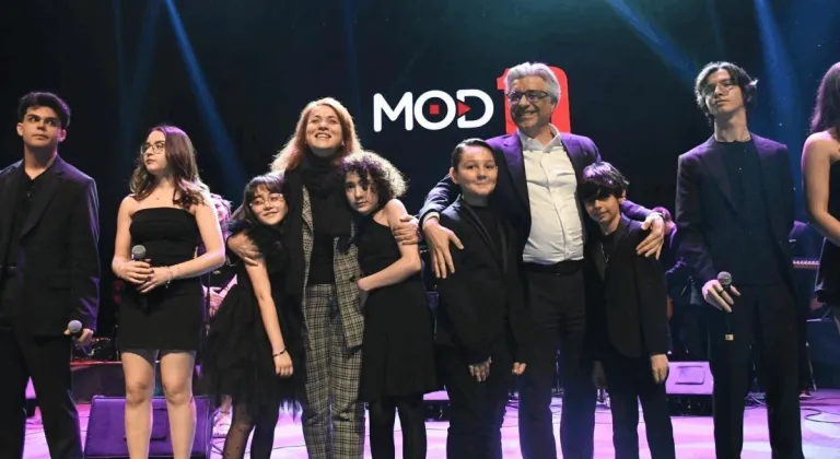 Balıkesir Büyükşehir Belediyesi Orkestrası MOD10 Gençlik Orkestrası İkinci Sezon Konserleriyle Coştu