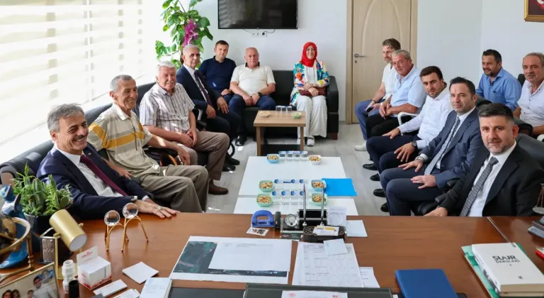 Başkan Alemdar, Söğütlü'ye Altyapı Müjdesini Verdi