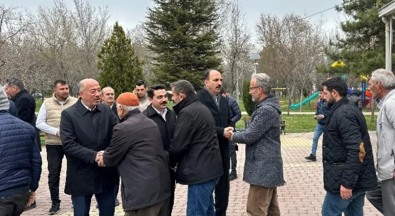 Başkan Altay, Selçuklu Motorlu Vasıtalar Sanayi Camii’nde Esnaf ve Vatandaşlarla Buluştu