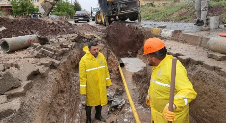 Başkan Arı, altyapı arızasının meydana geldiği noktada