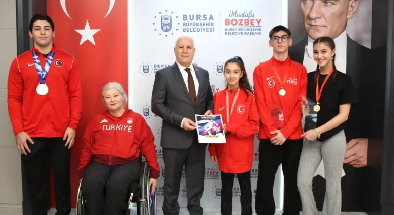 Başkan Bozbey, Bursalı milli şampiyonları ağırladı