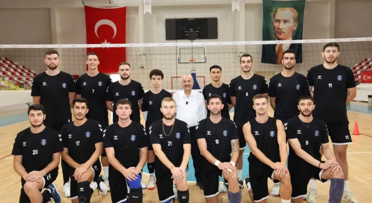 Başkan Büyükgöz’den voleybol takımına ziyaret