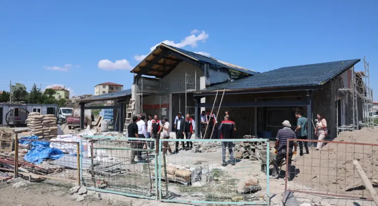 Başkan Özdoğan, Hürmetçi Mahallesi'nde Turizm İçin Çalışmaları İnceledi