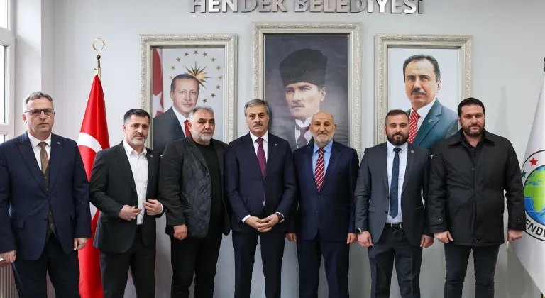 Başkan Yusuf Alemdar Hendek İlçesi'nde Şehir Turu Atıyor