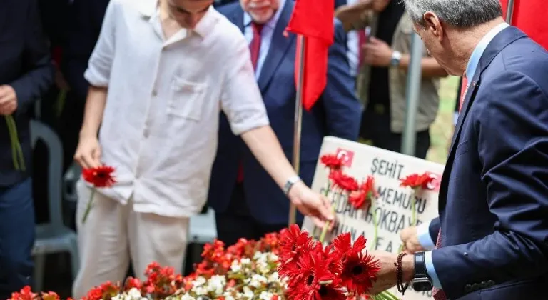 Başkan Yusuf Alemdar'dan Şehit Serdar Gökbayrak'ın Kabrinde Dokunaklı Ziyaret