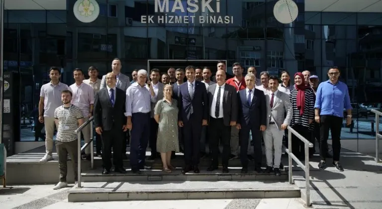 Başkan Zeyrek, mesai arkadaşlarının bayramını kutladı