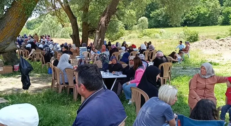 Bilecik'in Pazaryeri ilçesinde şükür duası