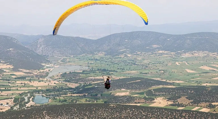 Bilecik'te Yamaç Paraşütü Festivali İçin Hazırlıklar Tamamlandı