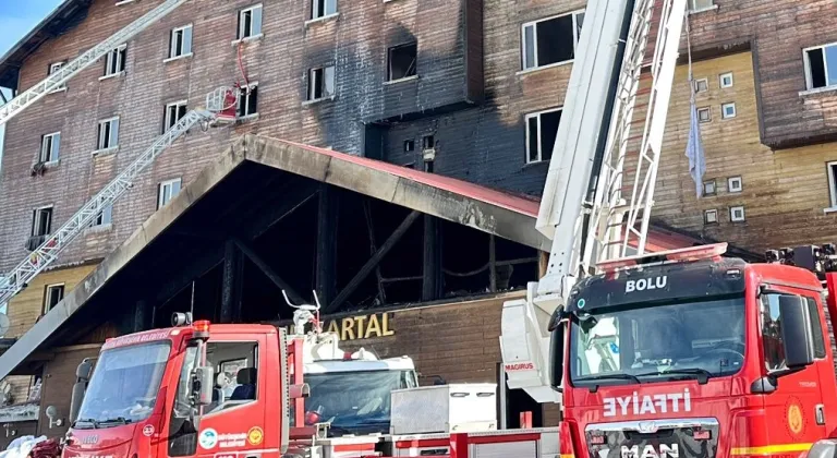 Bolu Otel Yangınında Yaralananların Yakınlarına Önemli Bildirim: Alo 184 Aranabilir!