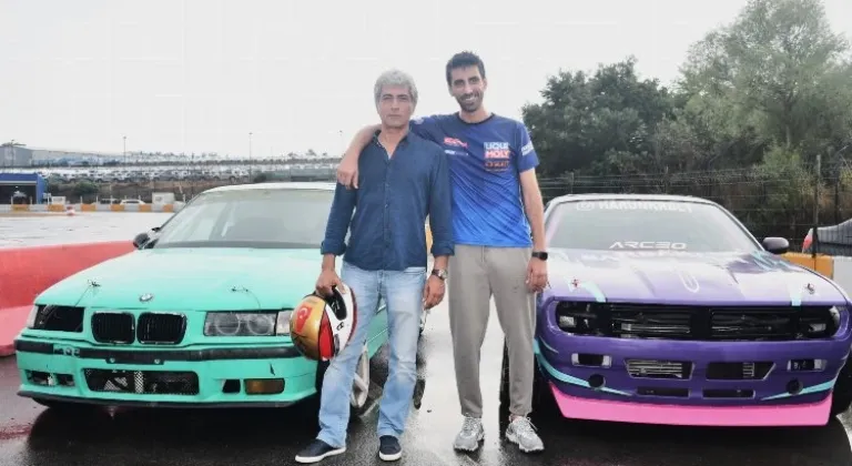 Bülent Kaya ve Oğulları Motosporlarına Destek İçin Drift Yaptı