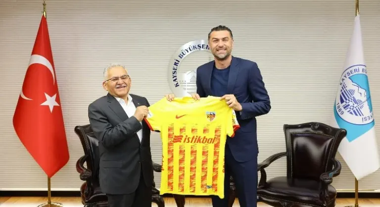 Burak Yılmaz'dan Memduh Büyükkılıç'a ziyaret