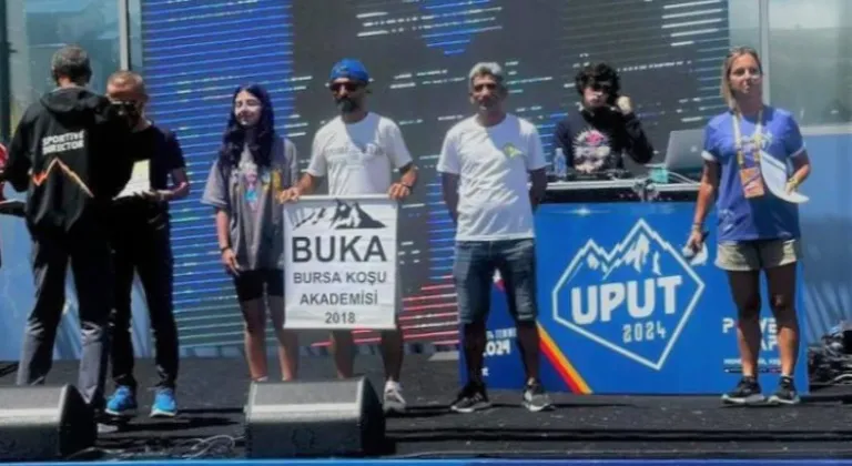 Bursa Bursa Ahmet Bayram, Uludağ Premium Ultra Trail Koşusu'nda Gümüş Madalyayla Döndü