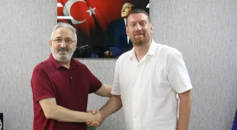 Bursa Büyükşehir'de Kadın Hentbol Takımı Mehmet Fatih Işık’a emanet