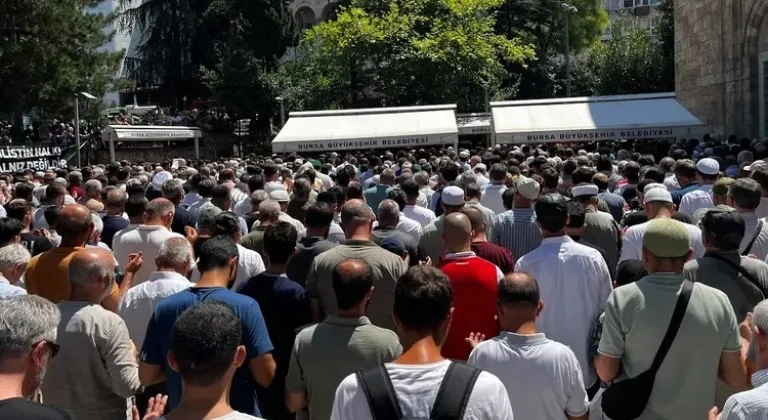 Bursa'da İsmail Haniye İçin Gıyabi Cenaze Namazı Kılındı