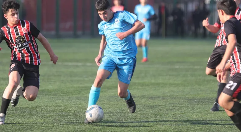 Bursa Gemlik Belediyespor U16 Takımı Namağlup Şampiyonluk Yolunda