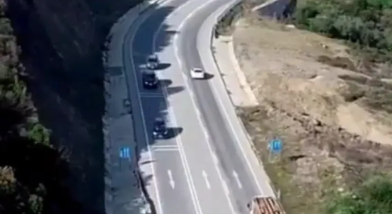 Bursa İl Jandarması İznik-Yenişehir Karayolunda Havadan ve Karadan 50 Sürücüye Trafik Cezası Uyguladı!