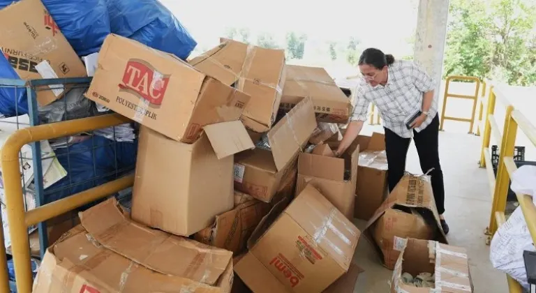 Bursa Osmangazi Belediyesi Atıkları Geri Dönüşüme Kazandırarak Ekonomiye Katkı Sağladı