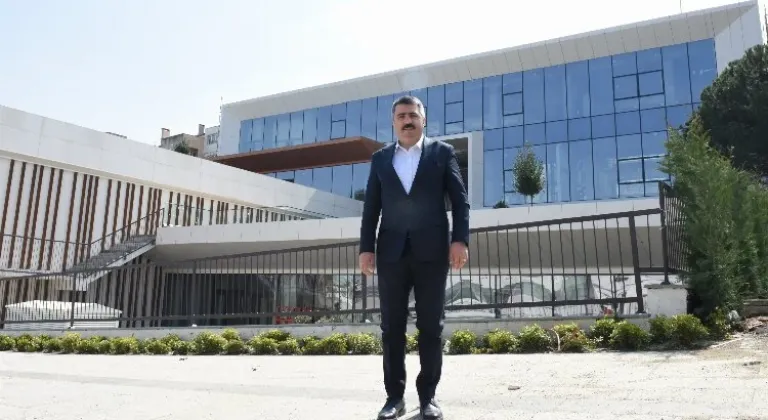 Bursa Yıldırım Dr. Sadık Ahmet Spor ve Gençlik Merkezi'nde Büyük Değişim