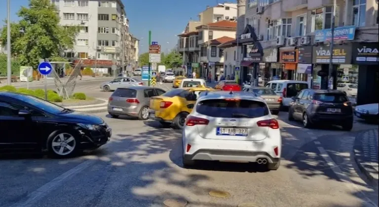 Bursa'da Çekirge Meydanı Trafiği Durma Noktasında