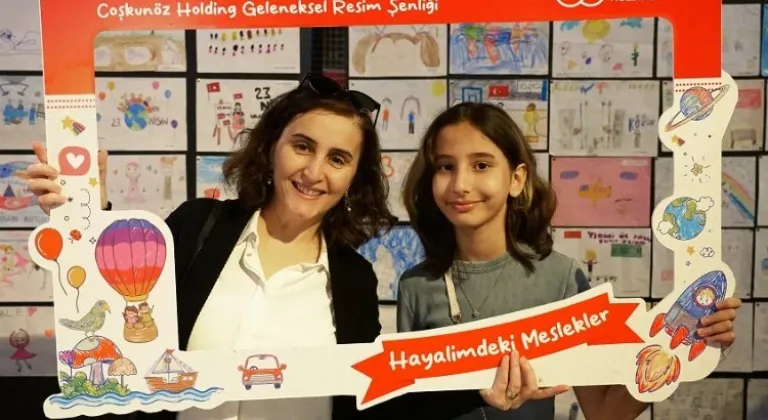 Bursa'da Çocuklar Hayallerindeki Meslekleri Resmetti