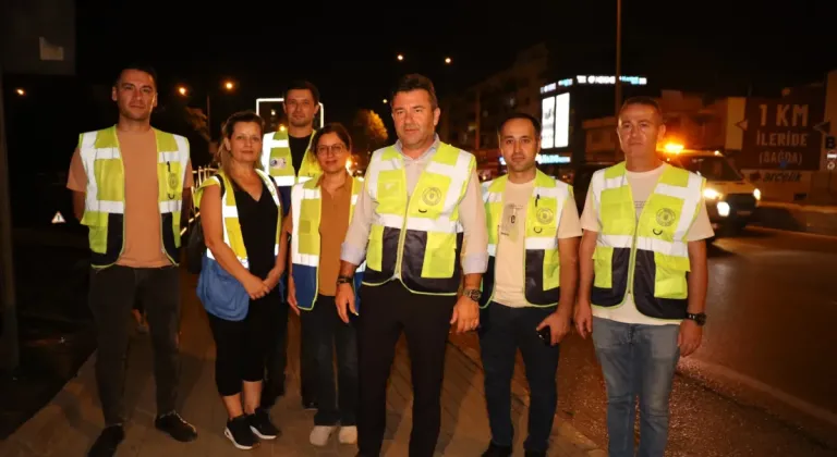 Bursa'da Gece Mesaisi: Daha Temiz ve Estetik Bir Kent İçin Çalışmalar Hız Kesmiyor