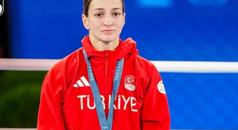 Buse Naz Çakıroğlu Paris 2024'te Gümüş Madalya Kazandı