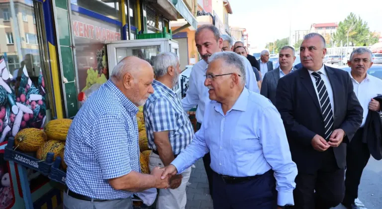 Büyükkılıç, Tomarza’da Dadaloğlu’nun torunları ile buluştu