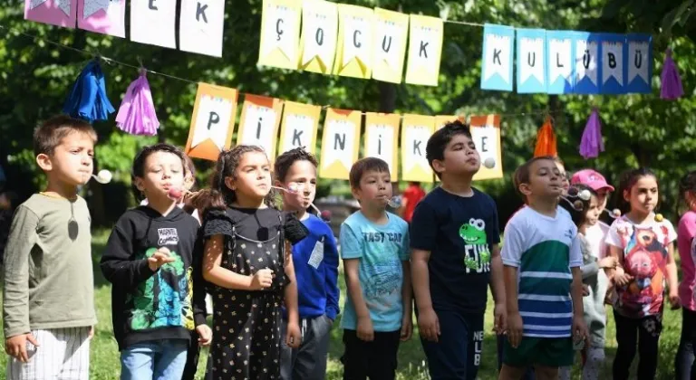 Çayırova'da Çocuk Kulübü öğrencileri piknikte eğlendi