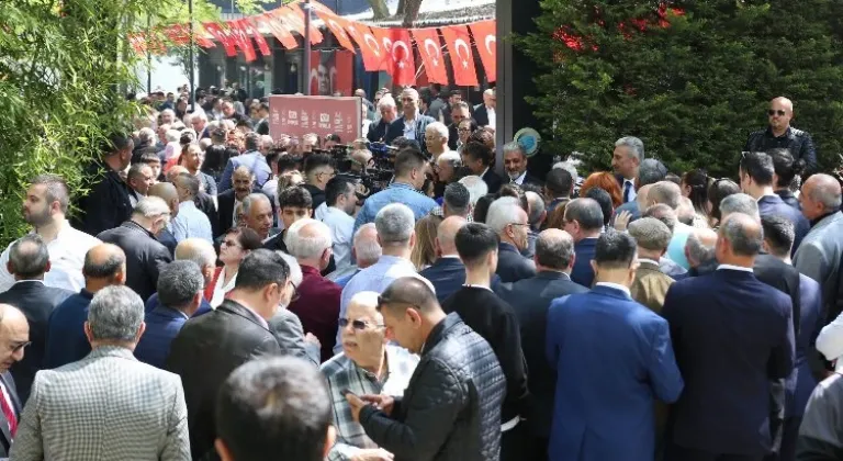 CHP Bursa İl Başkanlığı'ndan Gururlu Bayramlaşma