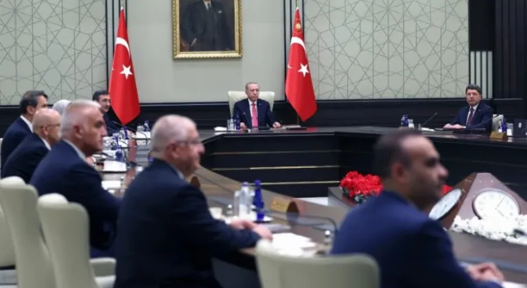 Cumhurbaşkanı Erdoğan Başkanlığında Kabine Ekonomi Gündemiyle Toplandı