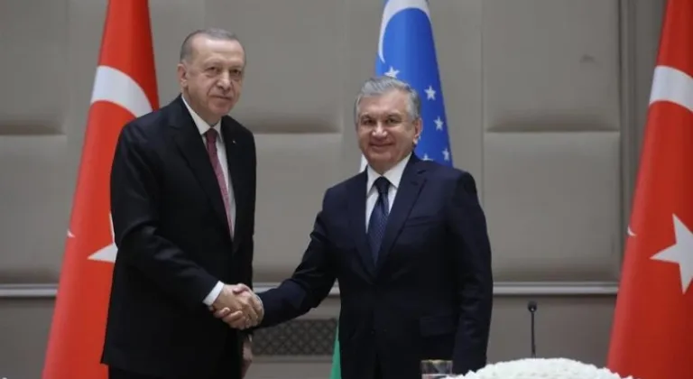 Cumhurbaşkanı Erdoğan ve Özbekistan Cumhurbaşkanı Mirziyoyev Türkiye-Özbekistan İlişkilerini Görüştü