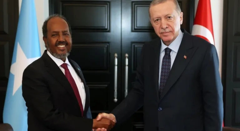 Cumhurbaşkanı Erdoğan'dan Somali Cumhurbaşkanı Hasan Şeyh Mahmud ile Önemli Görüşme