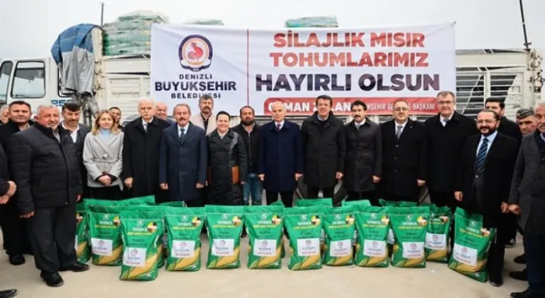 Denizli Büyükşehir Belediyesi Çiftçilere Mısır Tohumu Desteği Sağlıyor