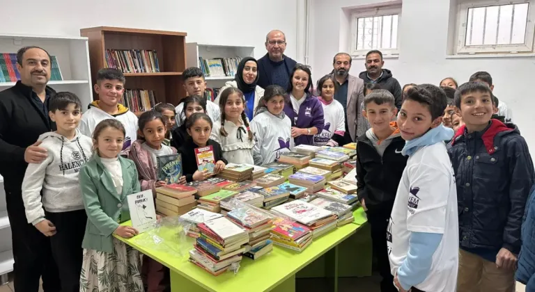 Deprem Bölgesindeki Okullara Kitap Desteği! 10 Binden Fazla Kitap Gönderildi