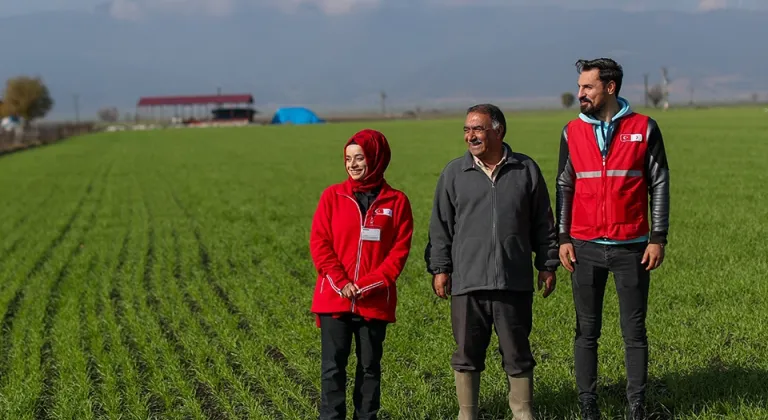 Depremden etkilenen çiftçiler Kızılay'dan 70.8 milyon destek